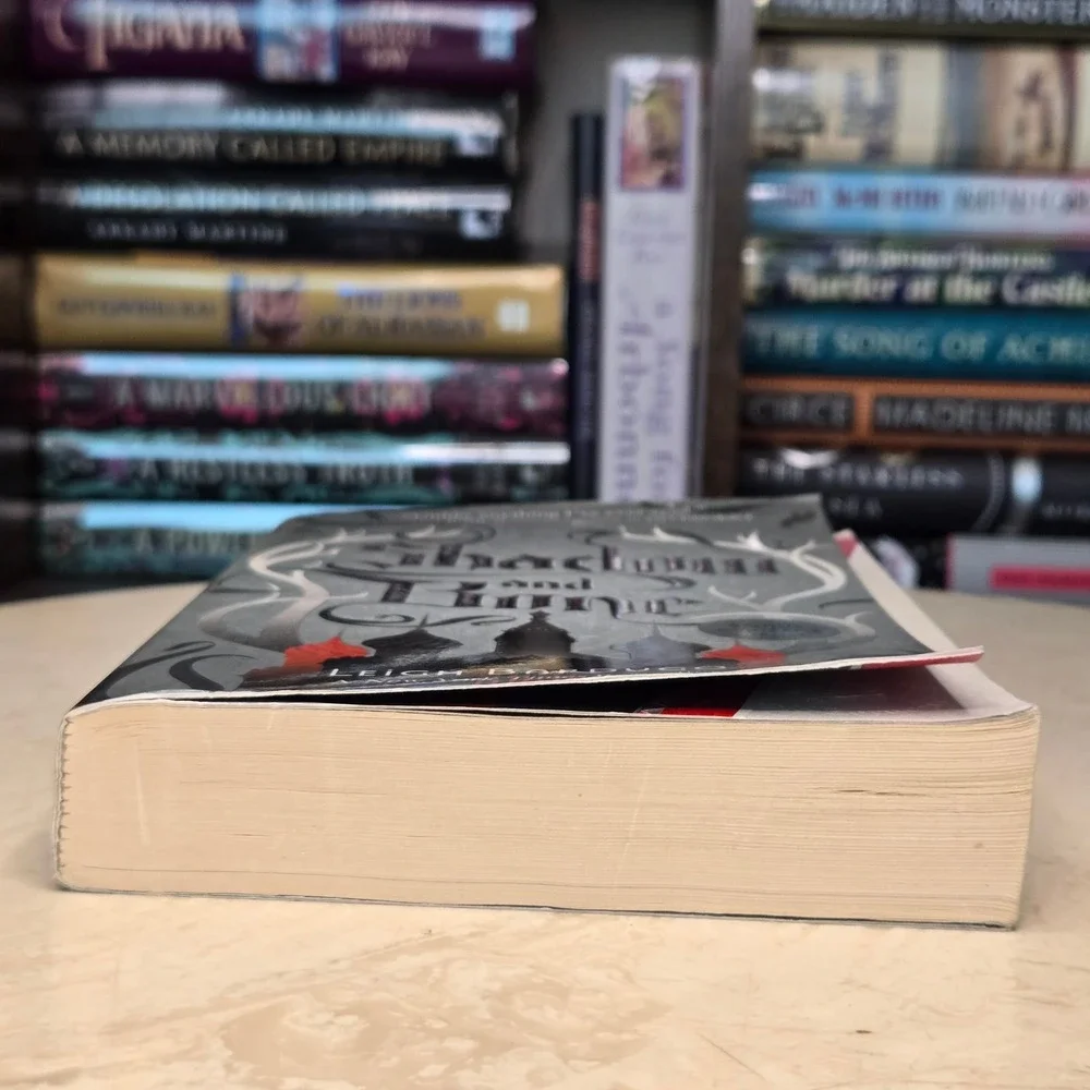 Shadow and Bone by Leigh Bardugo *OOP Original Cover* Grishaverse